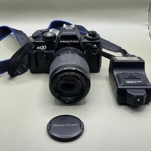 German SLR 35mm camera‎ Praktica BX20 + 4-5.6 /55-200